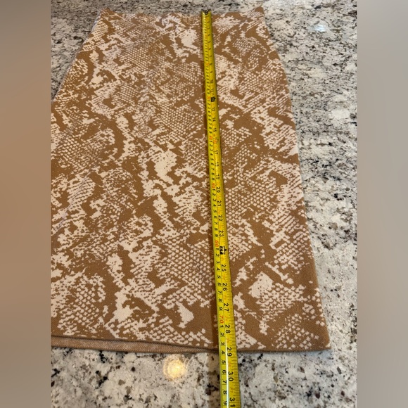 Ann Taylor Factory Tan Skirt Set - Picture 8 of 10